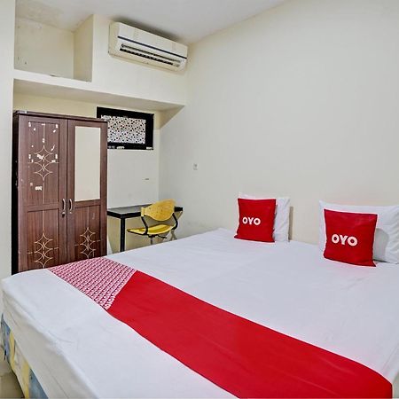 Oyo 93112 Garden Homestay 3 Merlion سورابايا المظهر الخارجي الصورة