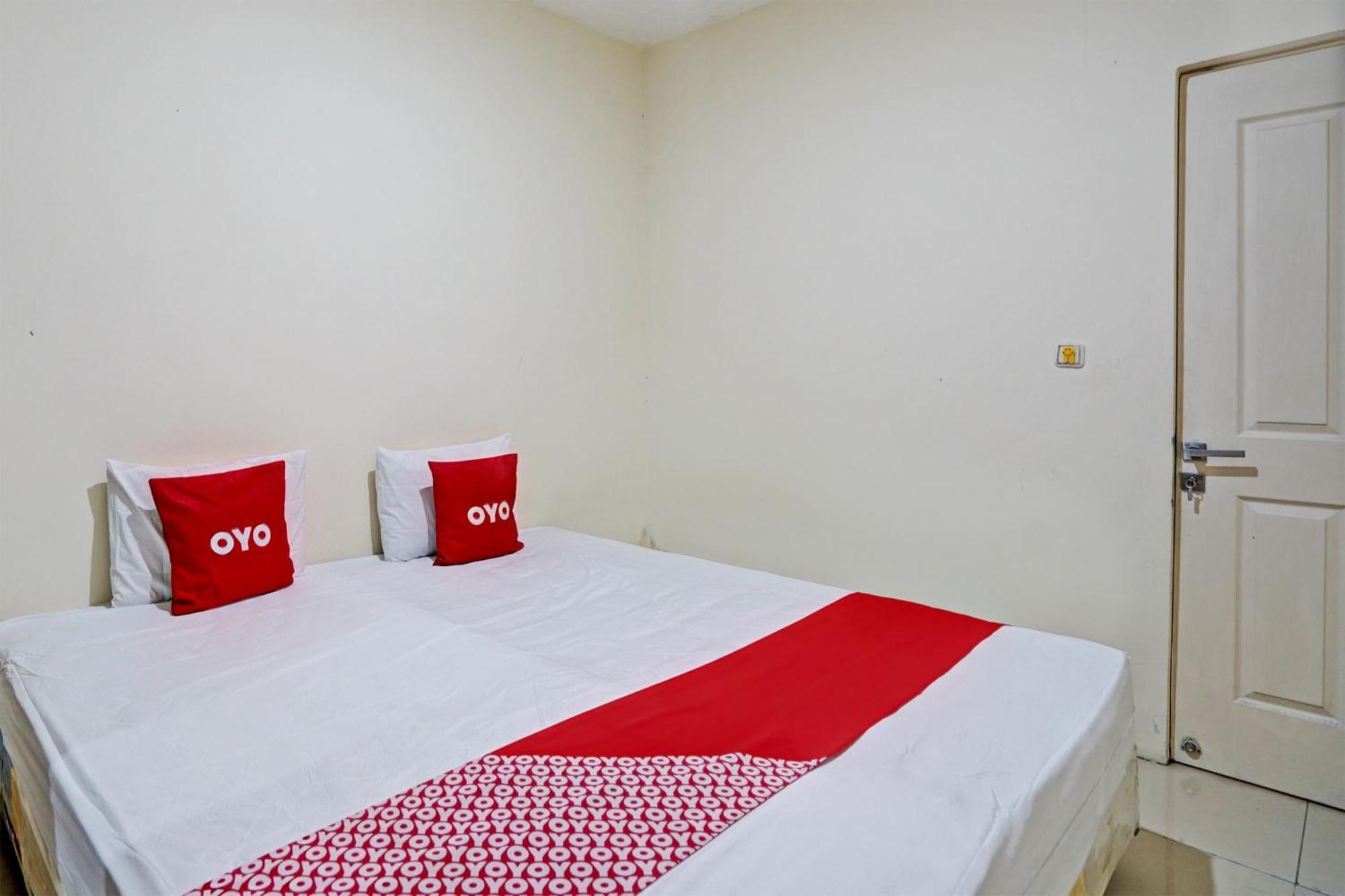 Oyo 93112 Garden Homestay 3 Merlion سورابايا المظهر الخارجي الصورة