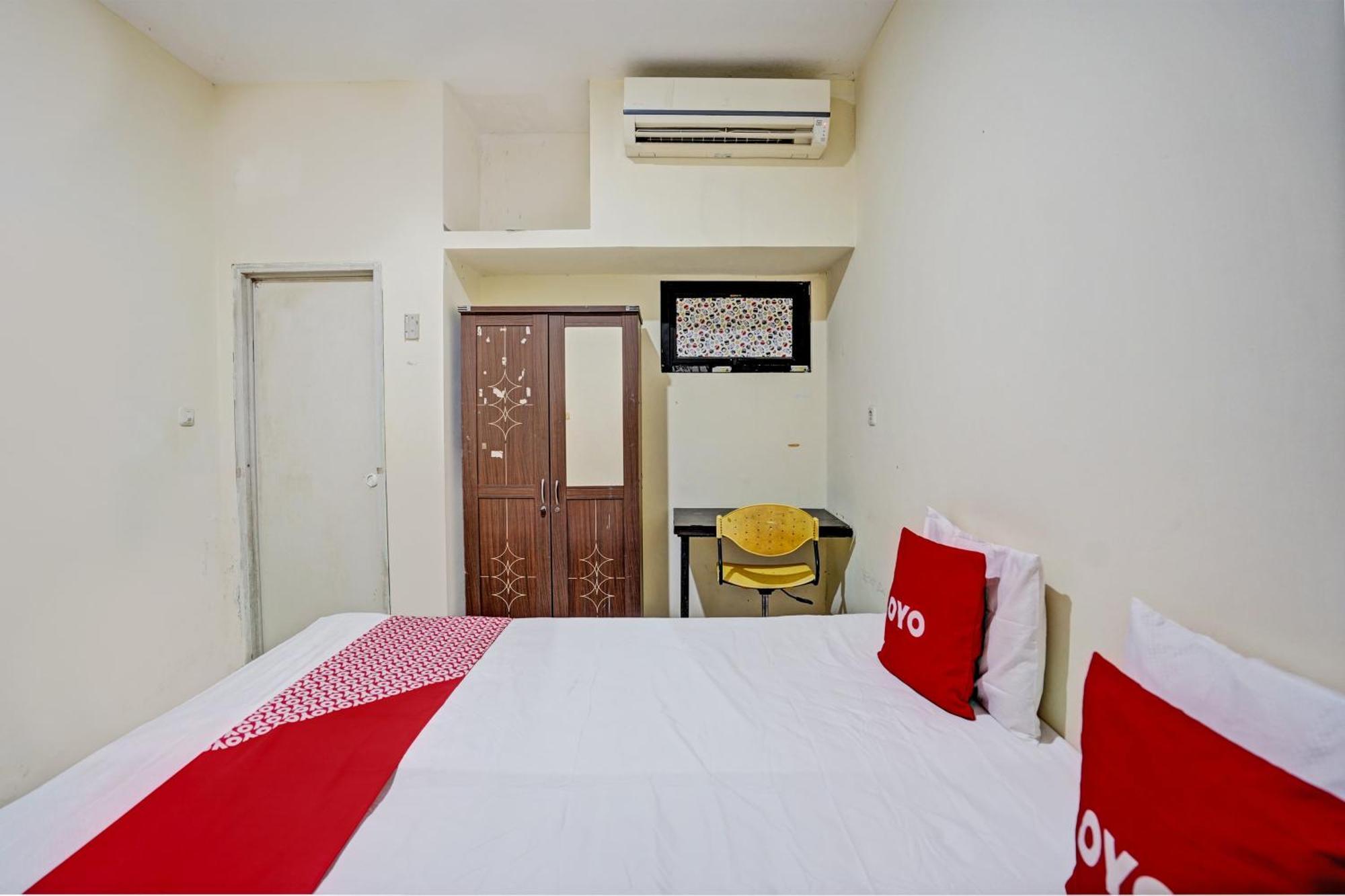 Oyo 93112 Garden Homestay 3 Merlion سورابايا المظهر الخارجي الصورة