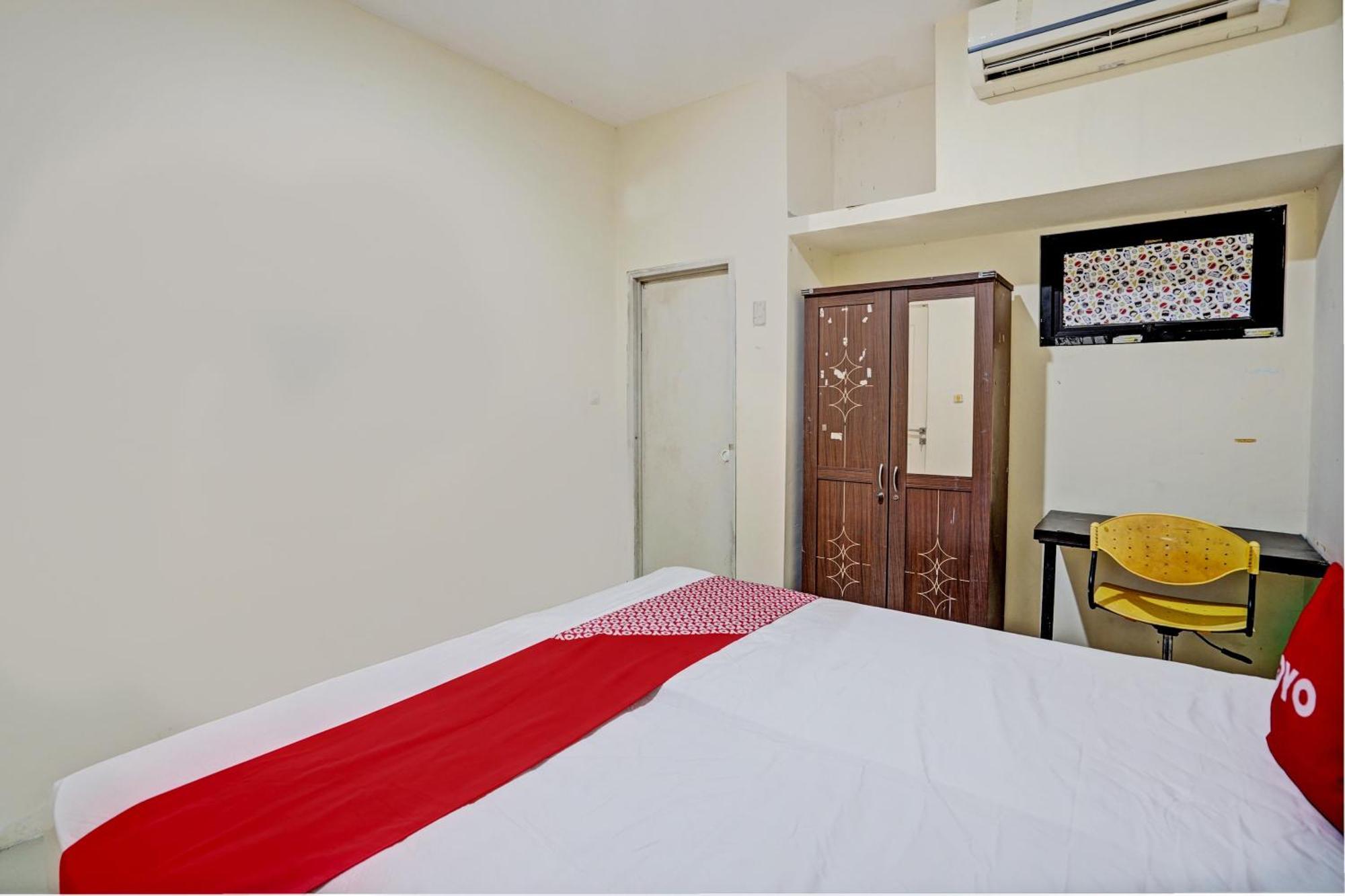 Oyo 93112 Garden Homestay 3 Merlion سورابايا المظهر الخارجي الصورة